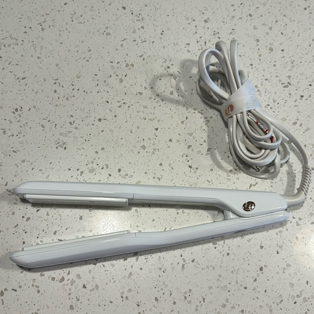 T3 SINGLEPASS Ceramic Straightener